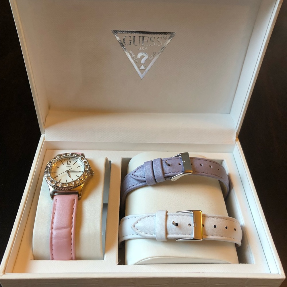 New Guess leather women watch with 3 straps